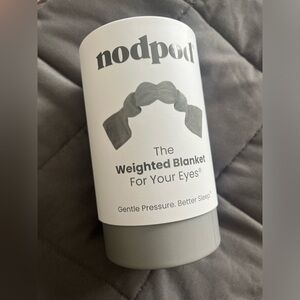 Brand New Nodpod Weighted Eye Blanket